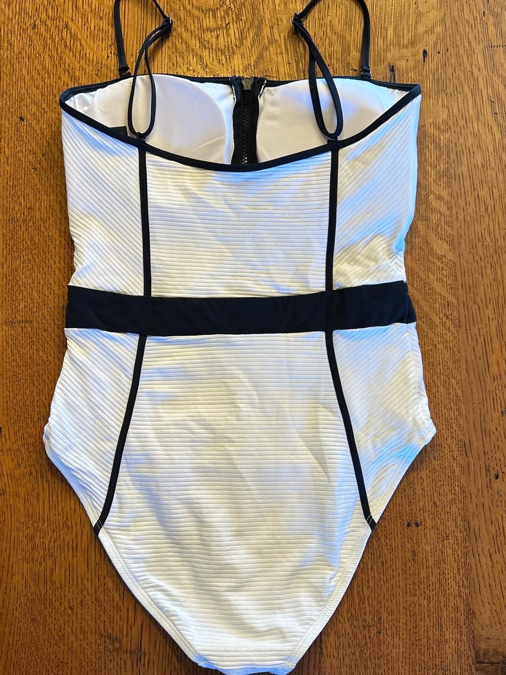La Blanca White One-Piece Swimsuit with Black Trim - Picture 2 of 4